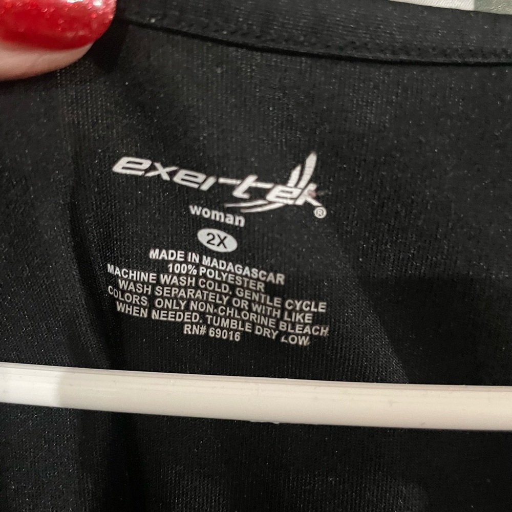 Exertek Women's Black 2X Top